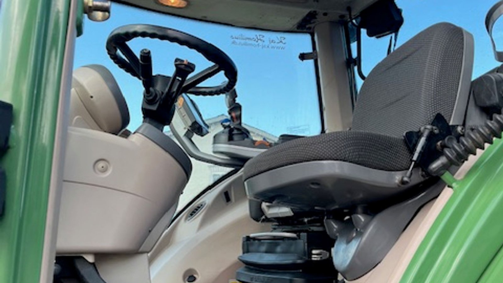 Traktor of the type Fendt 933 Vario SCR Profi Plus  Vendeudstyr, Gebrauchtmaschine in Rødekro (Picture 10)