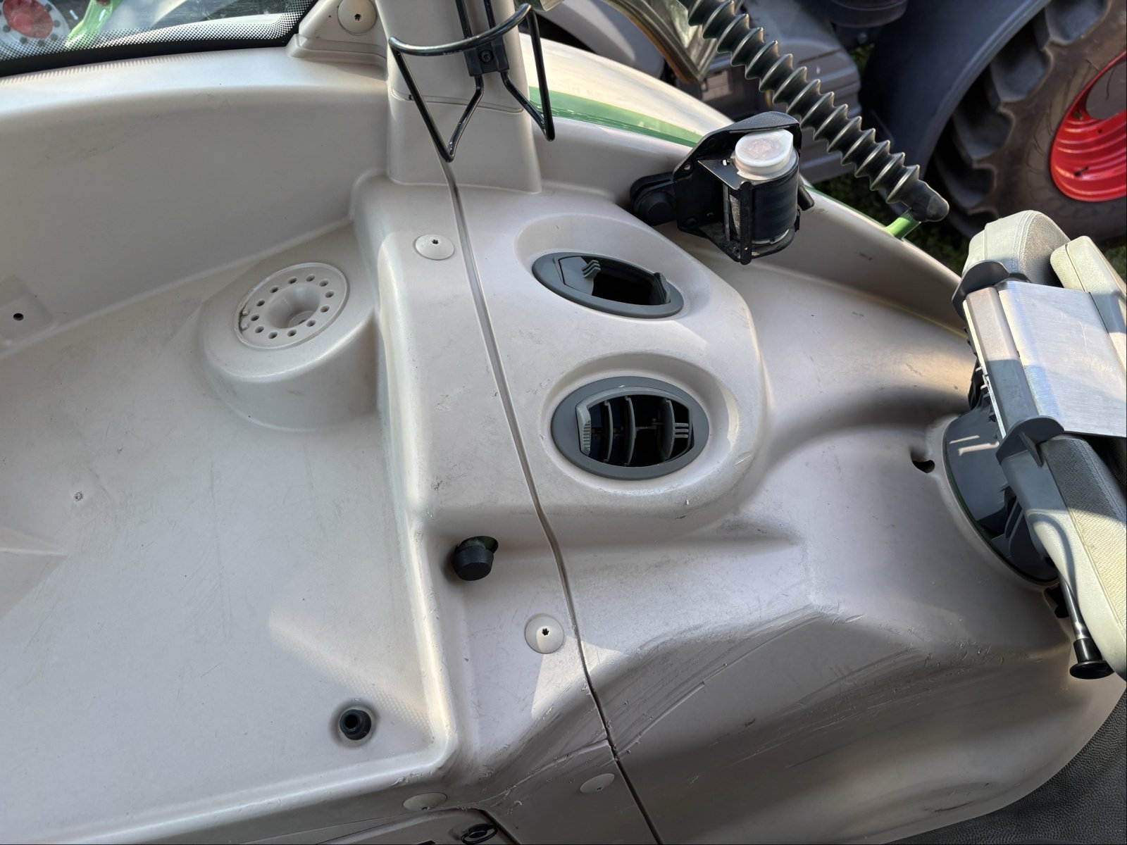 Traktor des Typs Fendt 936 mit RüFA, Gebrauchtmaschine in Voitze (Bild 5)