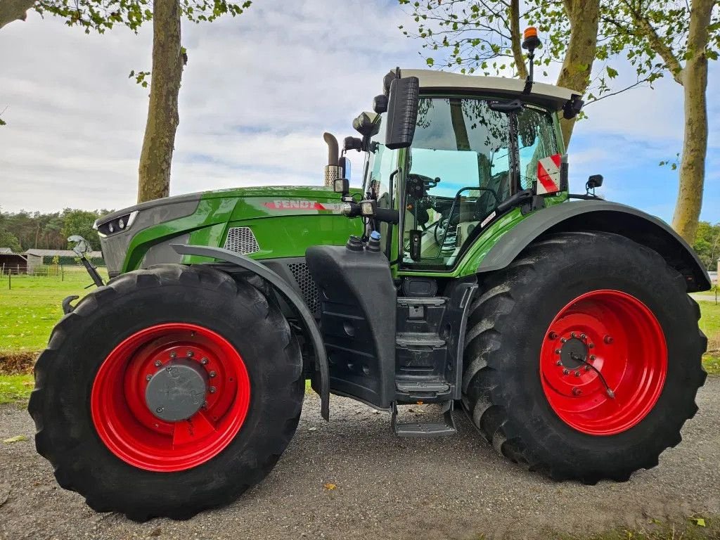 Traktor van het type Fendt 936 Vario Gen7 Profi Plus sett. 2 ( 930 933 939 942 ) FZW, Gebrauchtmaschine in Bergen op Zoom (Foto 3)