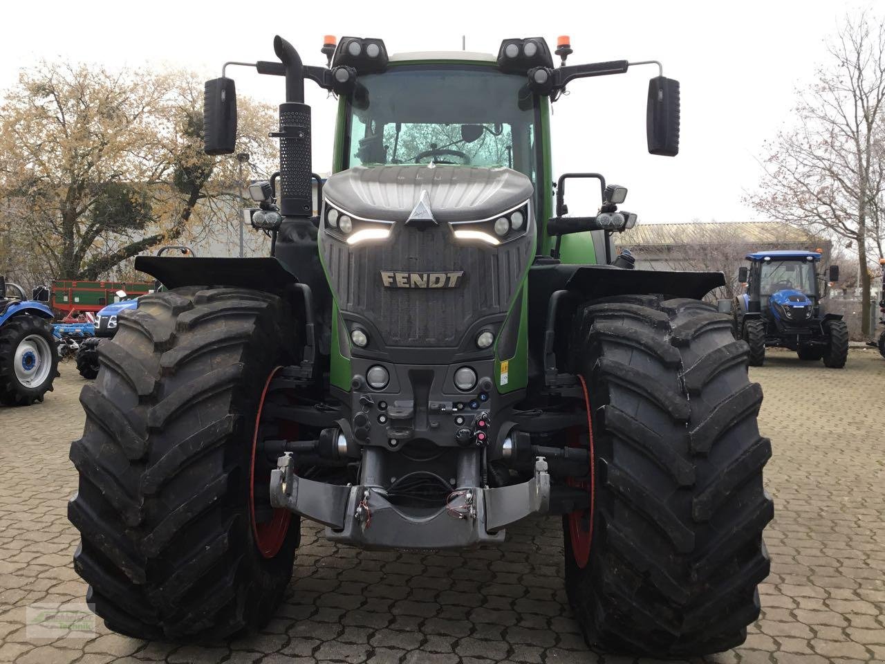 Traktor des Typs Fendt 936 Vario Gen7, Gebrauchtmaschine in Hess.Oldendorf (Bild 2)