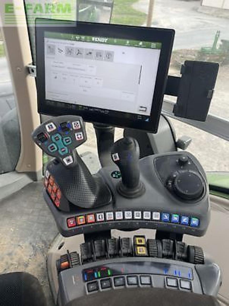 Traktor typu Fendt 936 vario profi plus, Gebrauchtmaschine v MONFERRAN (Obrázok 6)