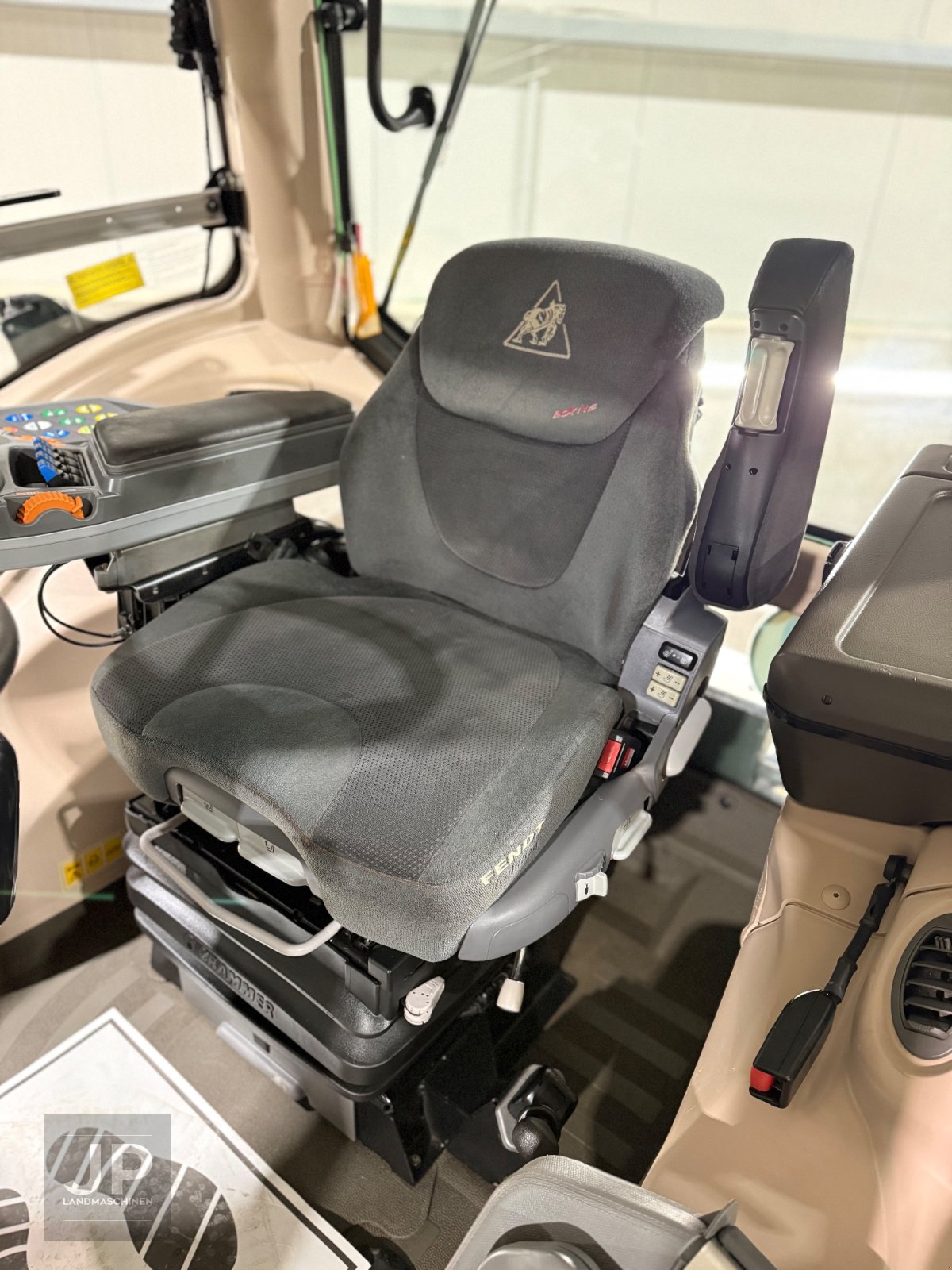 Traktor van het type Fendt 936 Vario Profi, Gebrauchtmaschine in Kastl (Foto 15)