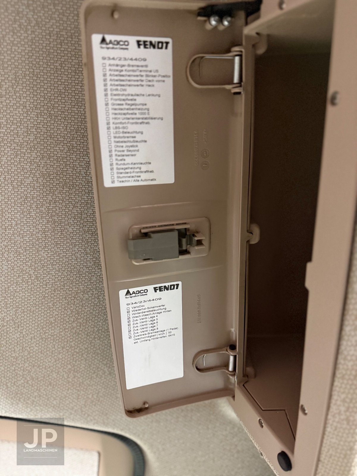 Traktor van het type Fendt 936 Vario Profi, Gebrauchtmaschine in Kastl (Foto 28)