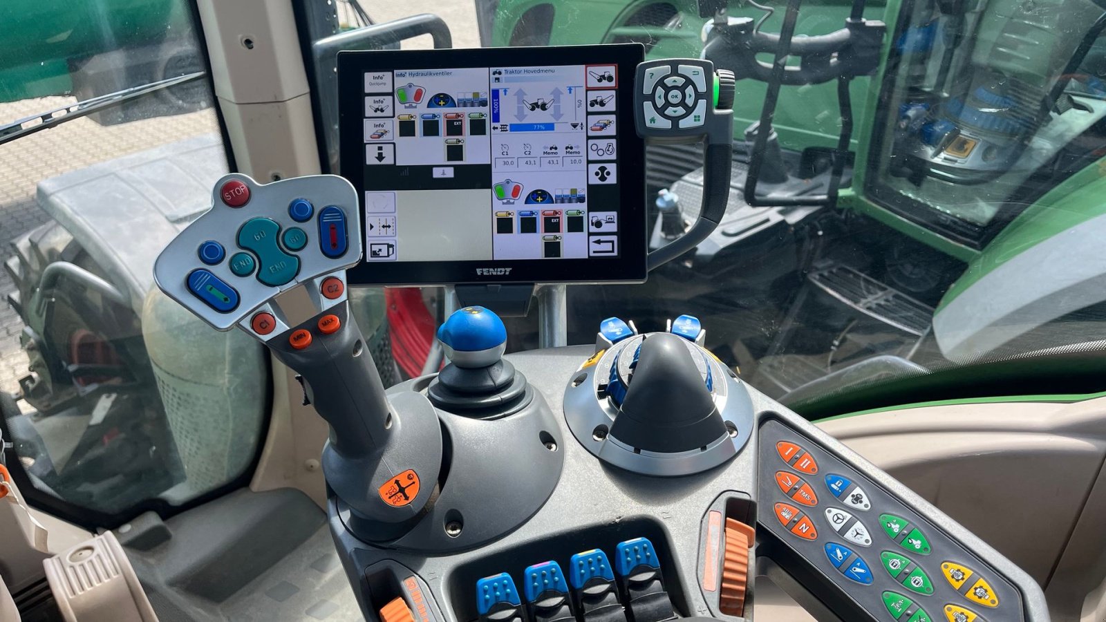 Traktor of the type Fendt 936 Vario SCR Profi Plus, Gebrauchtmaschine in Rødekro (Picture 10)