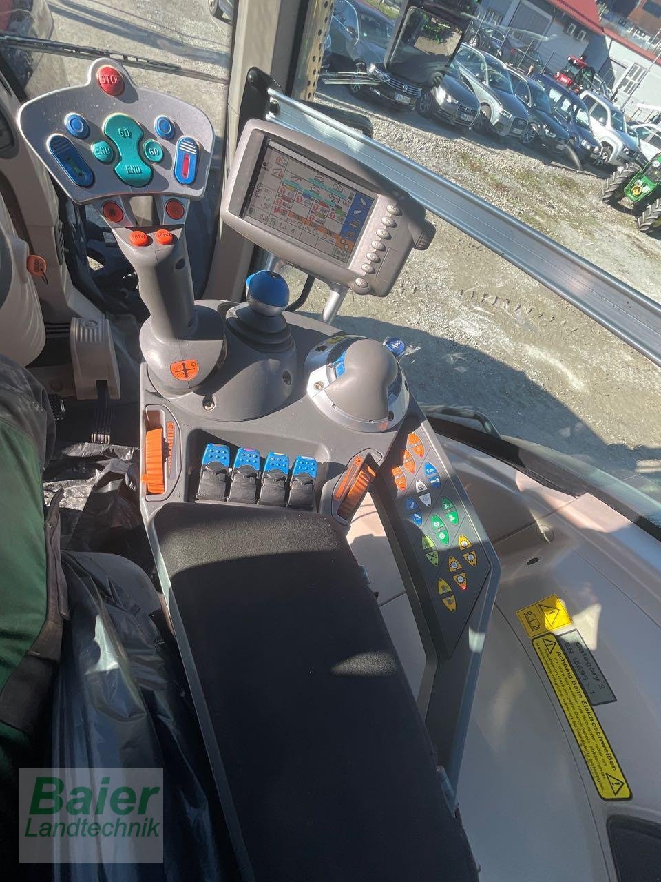 Traktor типа Fendt 936, Gebrauchtmaschine в OBERNDORF-HOCHMOESSINGEN (Фотография 4)