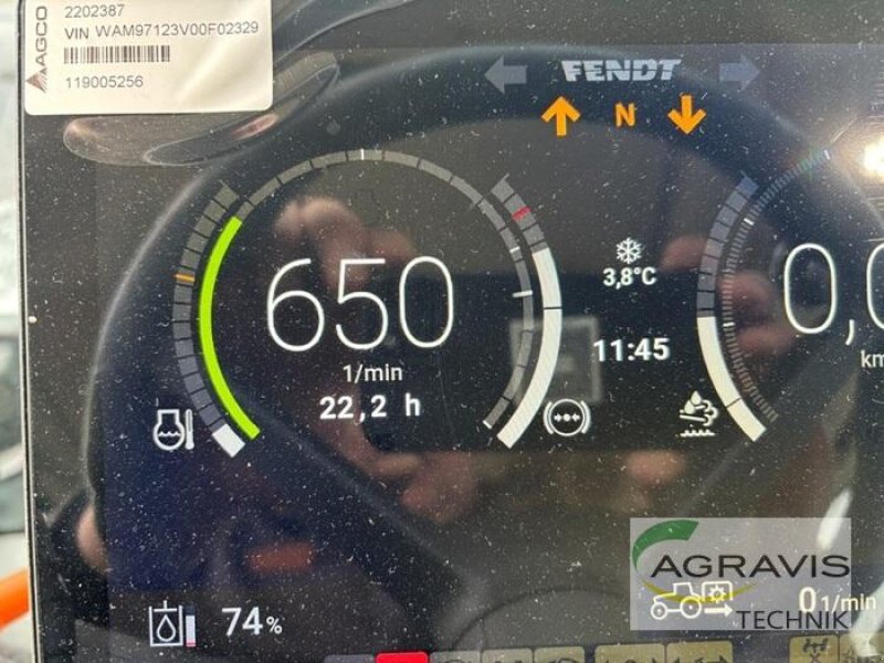 Traktor van het type Fendt 939 VARIO GEN-7 Profi+ Setting2, Gebrauchtmaschine in Meppen (Foto 17)