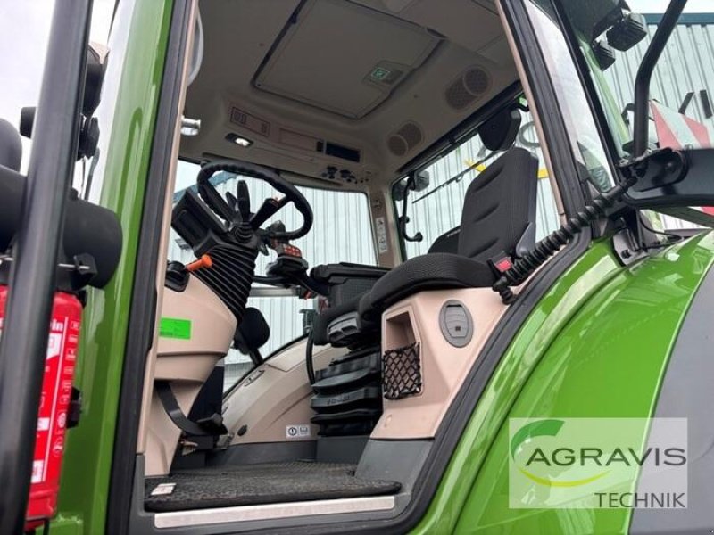 Traktor van het type Fendt 939 VARIO GEN-7 Profi+ Setting2, Gebrauchtmaschine in Meppen (Foto 12)