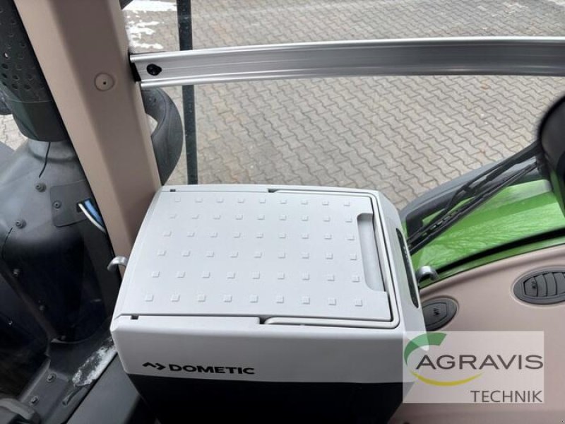 Traktor van het type Fendt 939 VARIO GEN-7 Profi+ Setting2, Gebrauchtmaschine in Meppen (Foto 15)