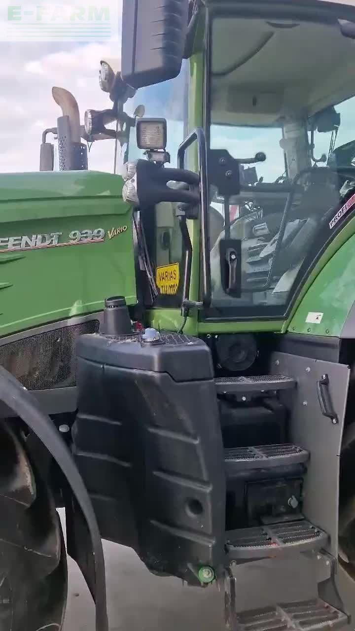 Traktor des Typs Fendt 939 Vario Profi Plus, Gebrauchtmaschine in Hamburg (Bild 1)