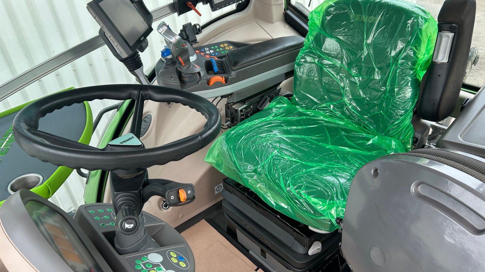 Traktor типа Fendt 939 Vario S4 Profi Plus Med Front PTO, Gebrauchtmaschine в Rødekro (Фотография 11)