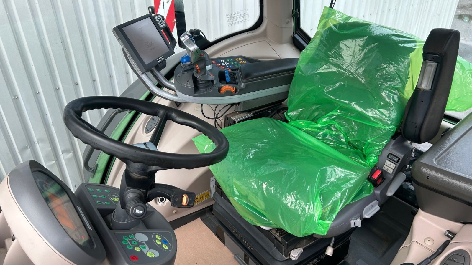 Traktor of the type Fendt 939 Vario SCR Profi Plus, Gebrauchtmaschine in Rødekro (Picture 11)