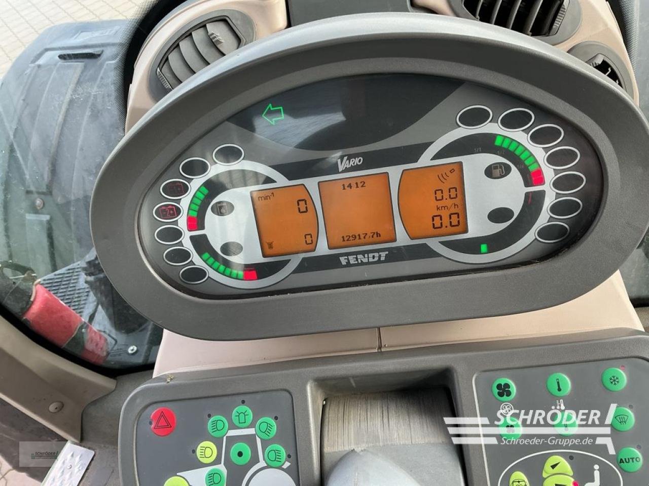 Traktor типа Fendt 939 VARIO SCR PROFI PLUS, Gebrauchtmaschine в Hemmoor (Фотография 2)