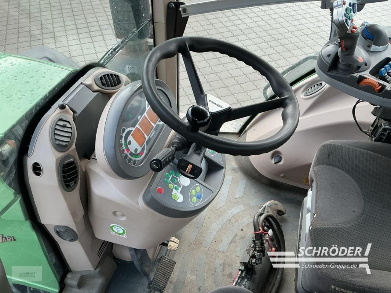 Traktor типа Fendt 939 VARIO SCR PROFI PLUS, Gebrauchtmaschine в Hemmoor (Фотография 20)