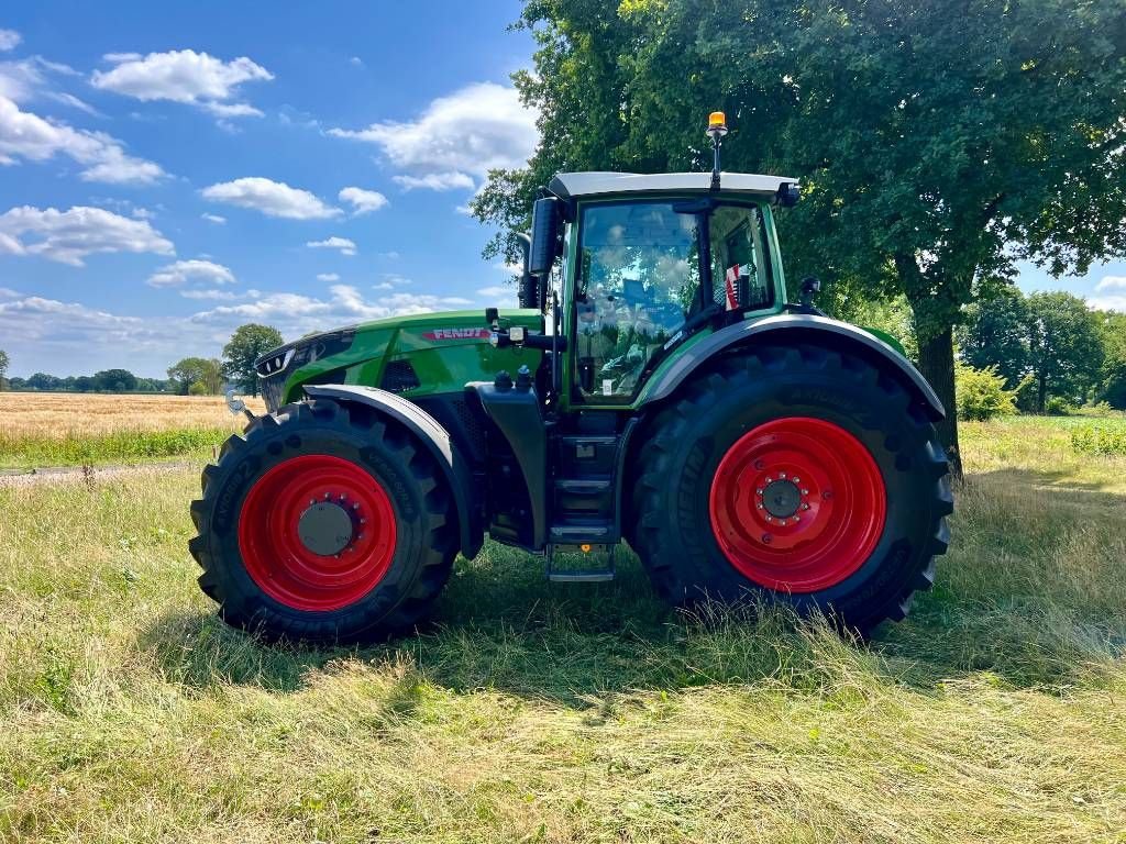 Traktor of the type Fendt 942 Gen7 Profi+ S2, Neumaschine in Nijkerkerveen (Picture 11)
