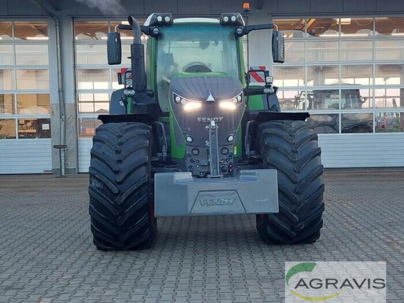 Traktor of the type Fendt 942 VARIO GEN-7, Neumaschine in Apenburg-Winterfeld (Picture 1)