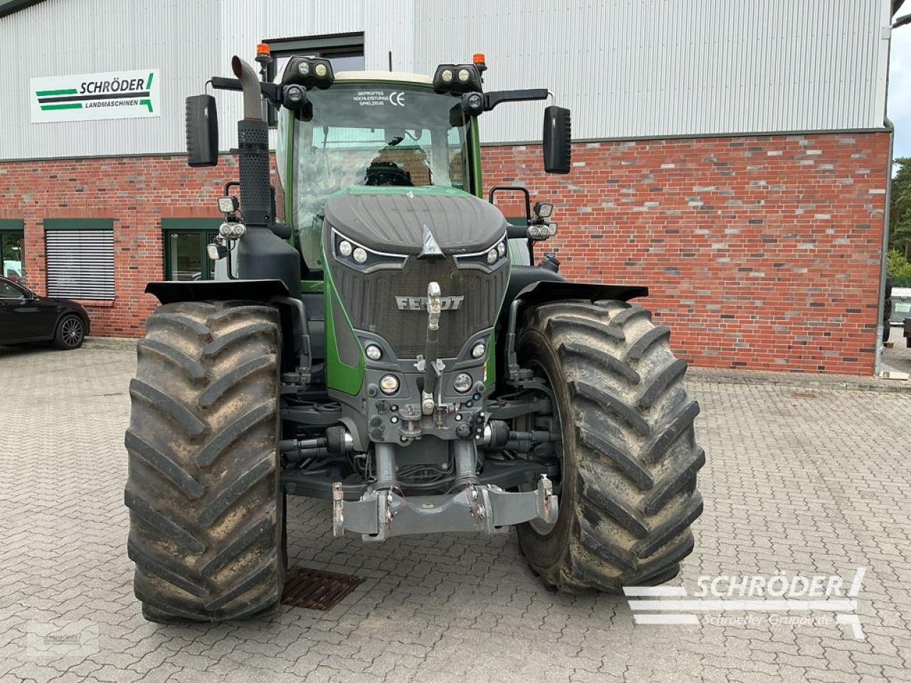 Traktor of the type Fendt 942 VARIO GEN6 PROFI PLUS, Gebrauchtmaschine in Friedland (Picture 3)