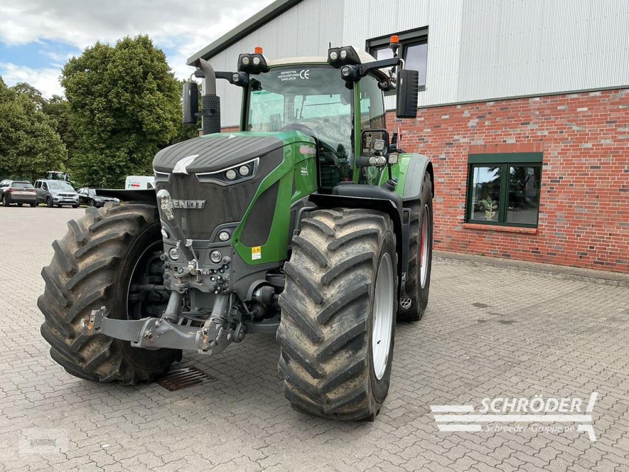 Traktor of the type Fendt 942 VARIO GEN6 PROFI PLUS, Gebrauchtmaschine in Friedland (Picture 4)