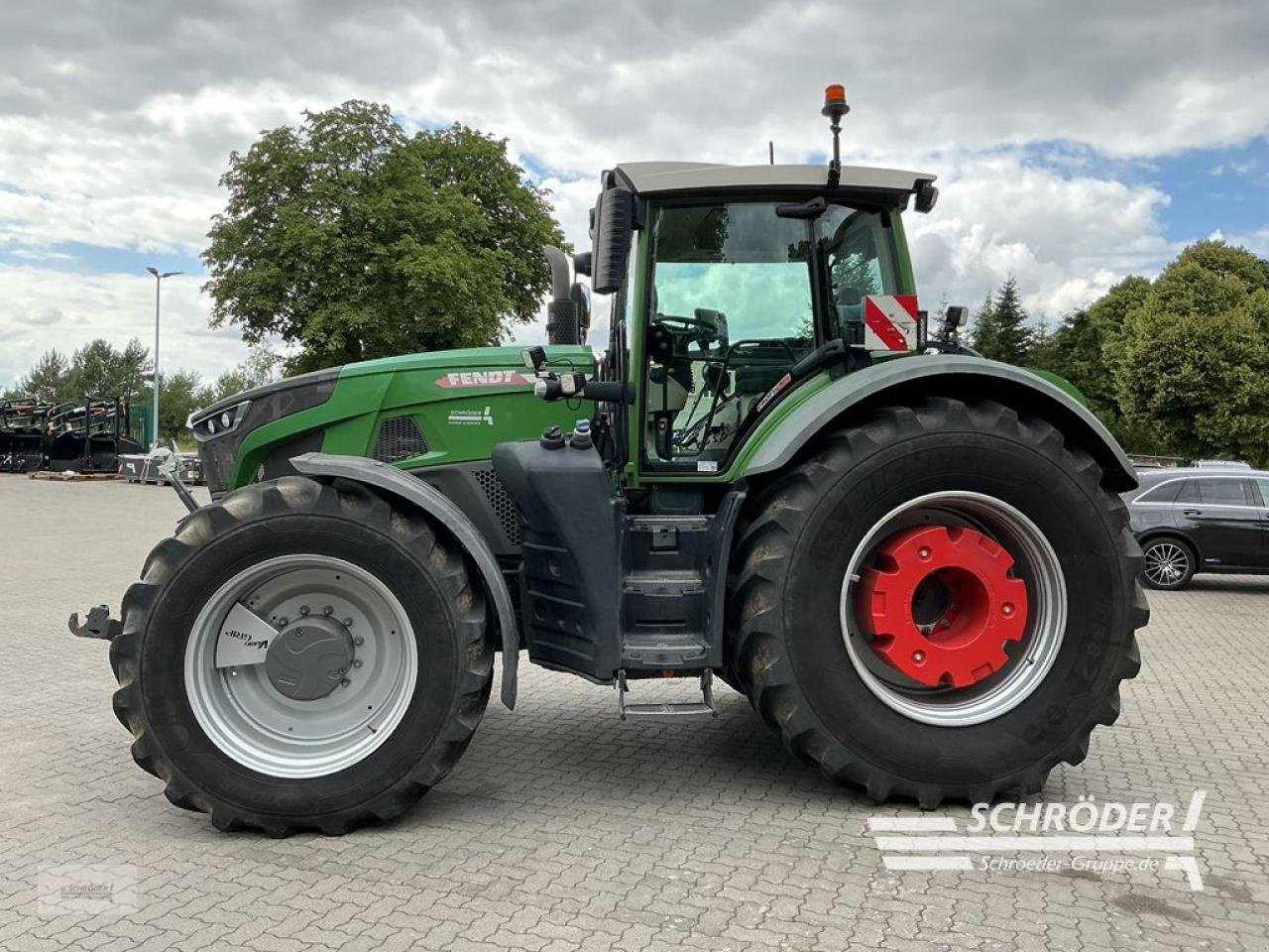Traktor of the type Fendt 942 VARIO GEN6 PROFI PLUS, Gebrauchtmaschine in Friedland (Picture 7)