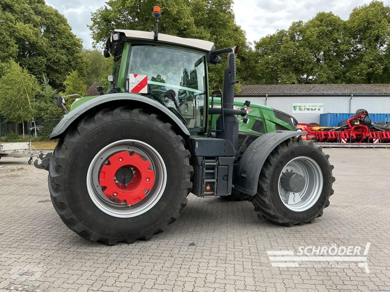 Traktor of the type Fendt 942 VARIO GEN6 PROFI PLUS, Gebrauchtmaschine in Friedland (Picture 16)