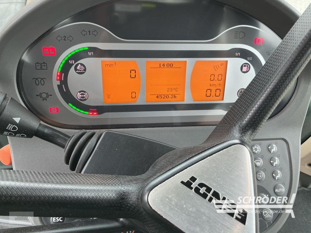 Traktor of the type Fendt 942 VARIO GEN6 PROFI PLUS, Gebrauchtmaschine in Friedland (Picture 27)