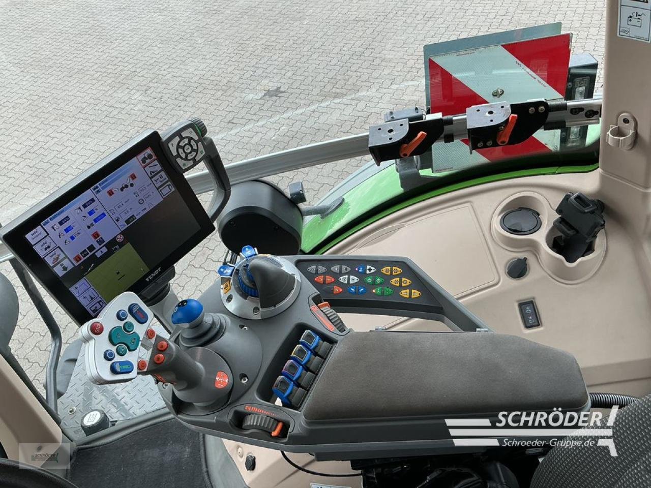 Traktor of the type Fendt 942 VARIO GEN6 PROFI PLUS, Gebrauchtmaschine in Friedland (Picture 31)