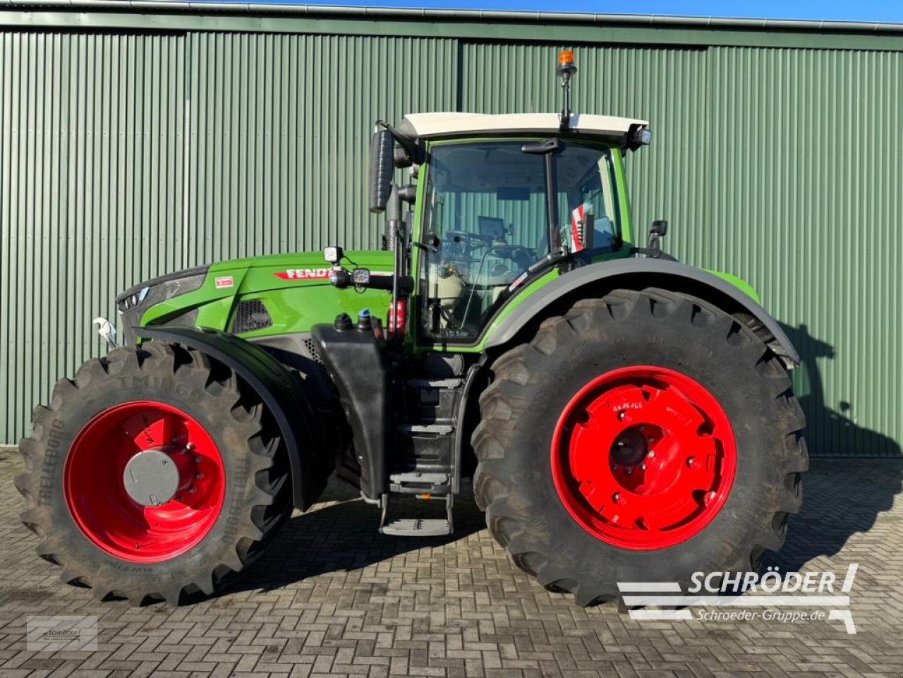 Traktor of the type Fendt 942 VARIO GEN7 PROFI PLUS, Neumaschine in Twistringen (Picture 2)