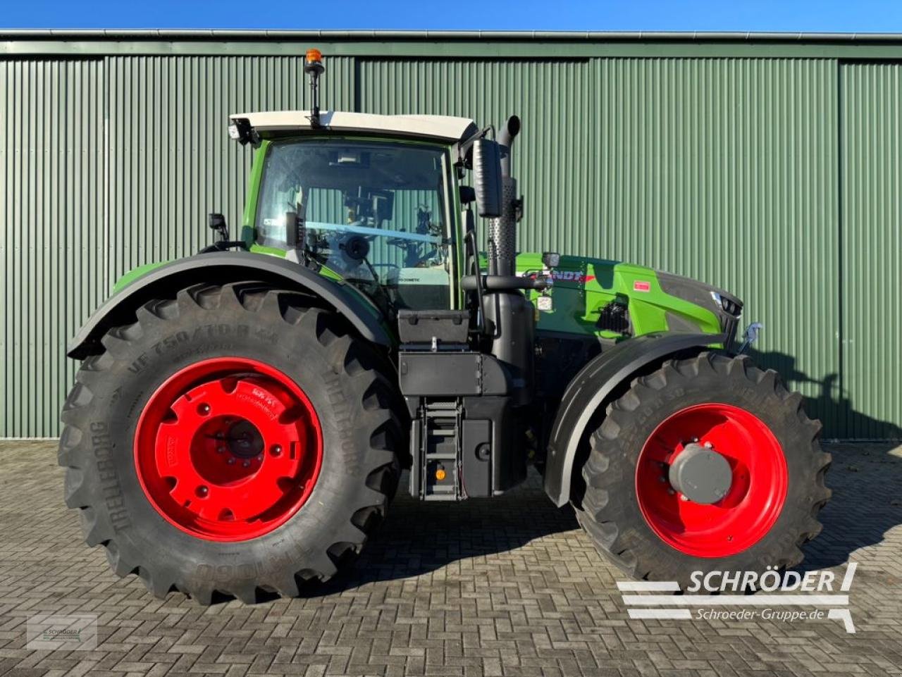 Traktor of the type Fendt 942 VARIO GEN7 PROFI PLUS, Neumaschine in Twistringen (Picture 3)