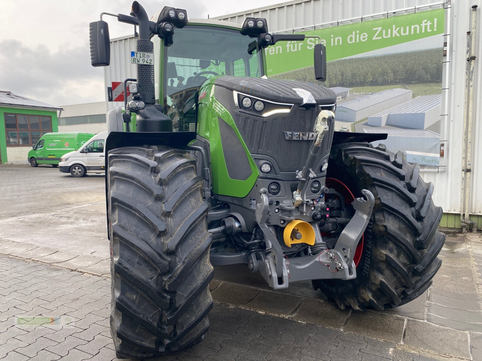 Traktor of the type Fendt 942 Vario Gen.7 Profi+ Setting 2, Gebrauchtmaschine in Tirschenreuth (Picture 2)