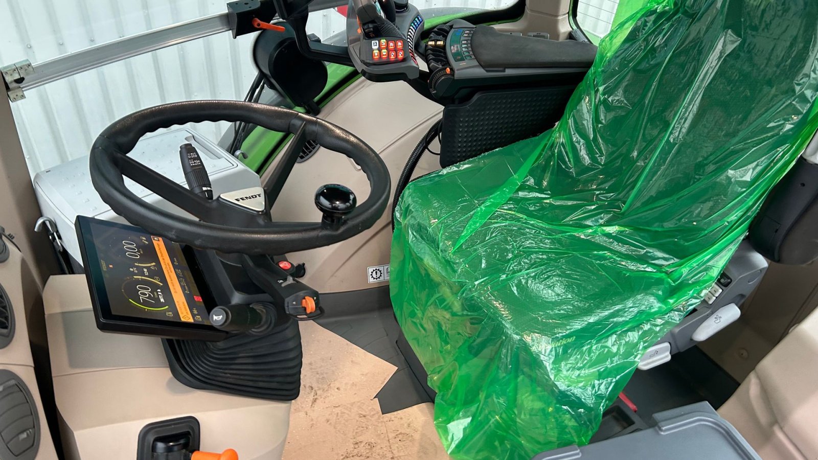 Traktor типа Fendt 942 Vario Gen7 Profi+ Setting2 Front PTO, Gebrauchtmaschine в Rødekro (Фотография 11)