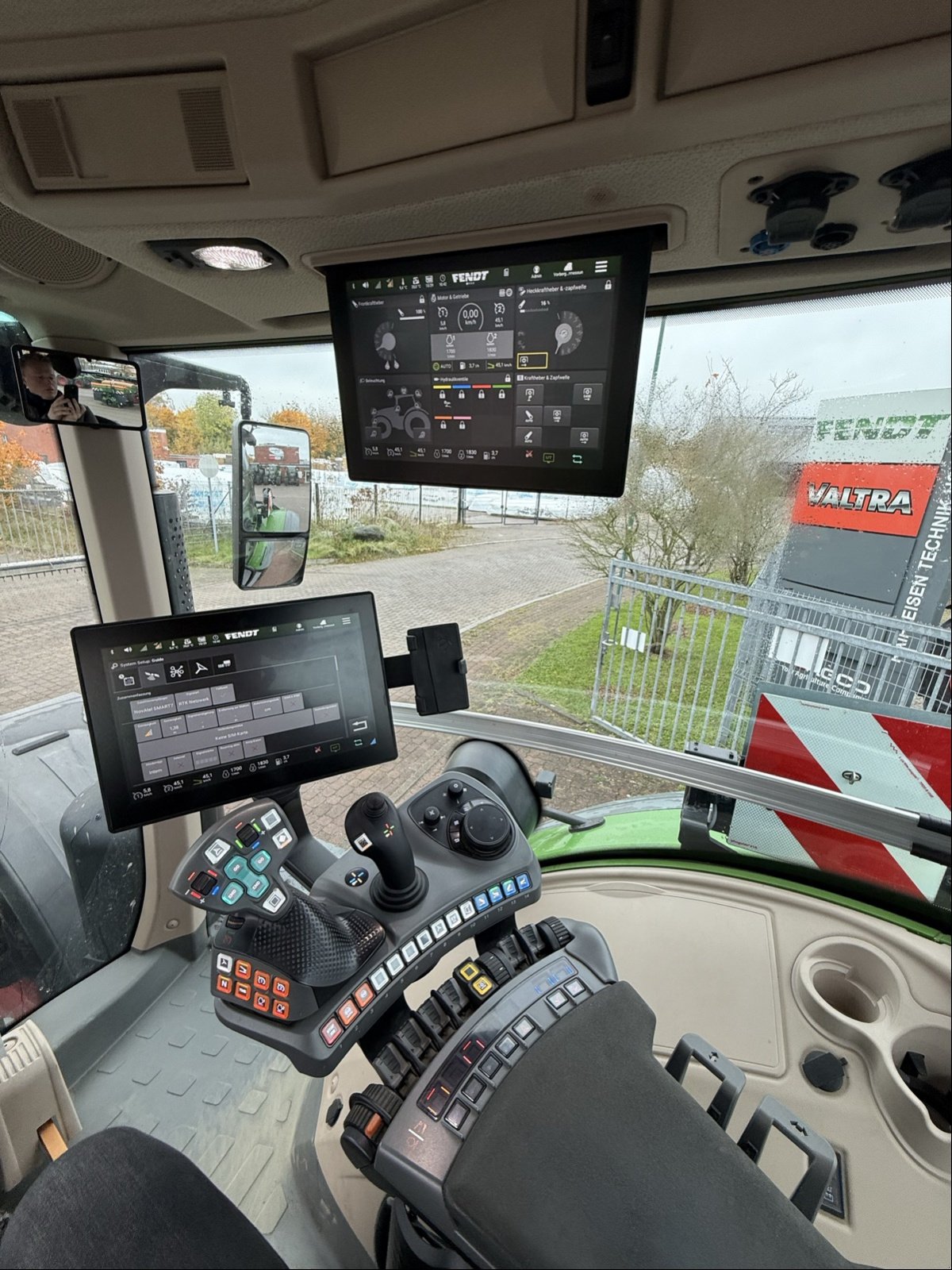 Traktor des Typs Fendt 942 Vario Gen7 ProfiPlus, Gebrauchtmaschine in Elmenhorst-Lanken (Bild 12)