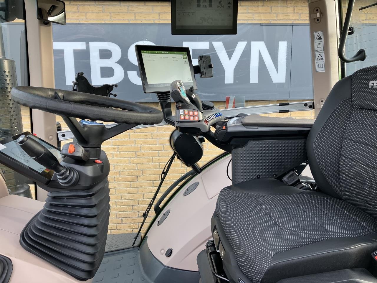 Traktor типа Fendt 942 VARIO GEN7, Gebrauchtmaschine в Tommerup (Фотография 12)