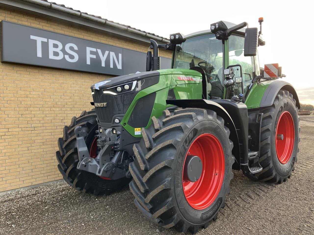 Traktor des Typs Fendt 942 VARIO GEN7, Gebrauchtmaschine in Tommerup (Bild 1)