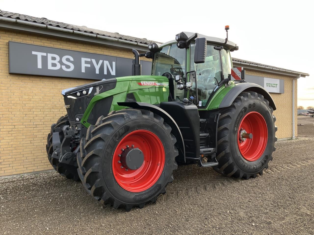 Traktor des Typs Fendt 942 VARIO GEN7, Gebrauchtmaschine in Tommerup (Bild 2)