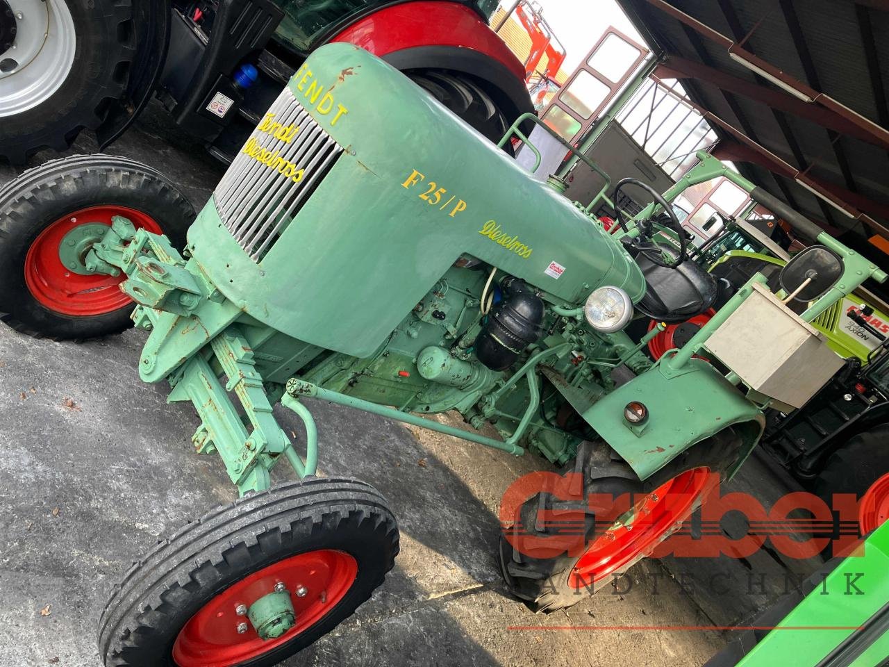 Traktor des Typs Fendt Dieselross F25/P, Gebrauchtmaschine in Ampfing (Bild 2)