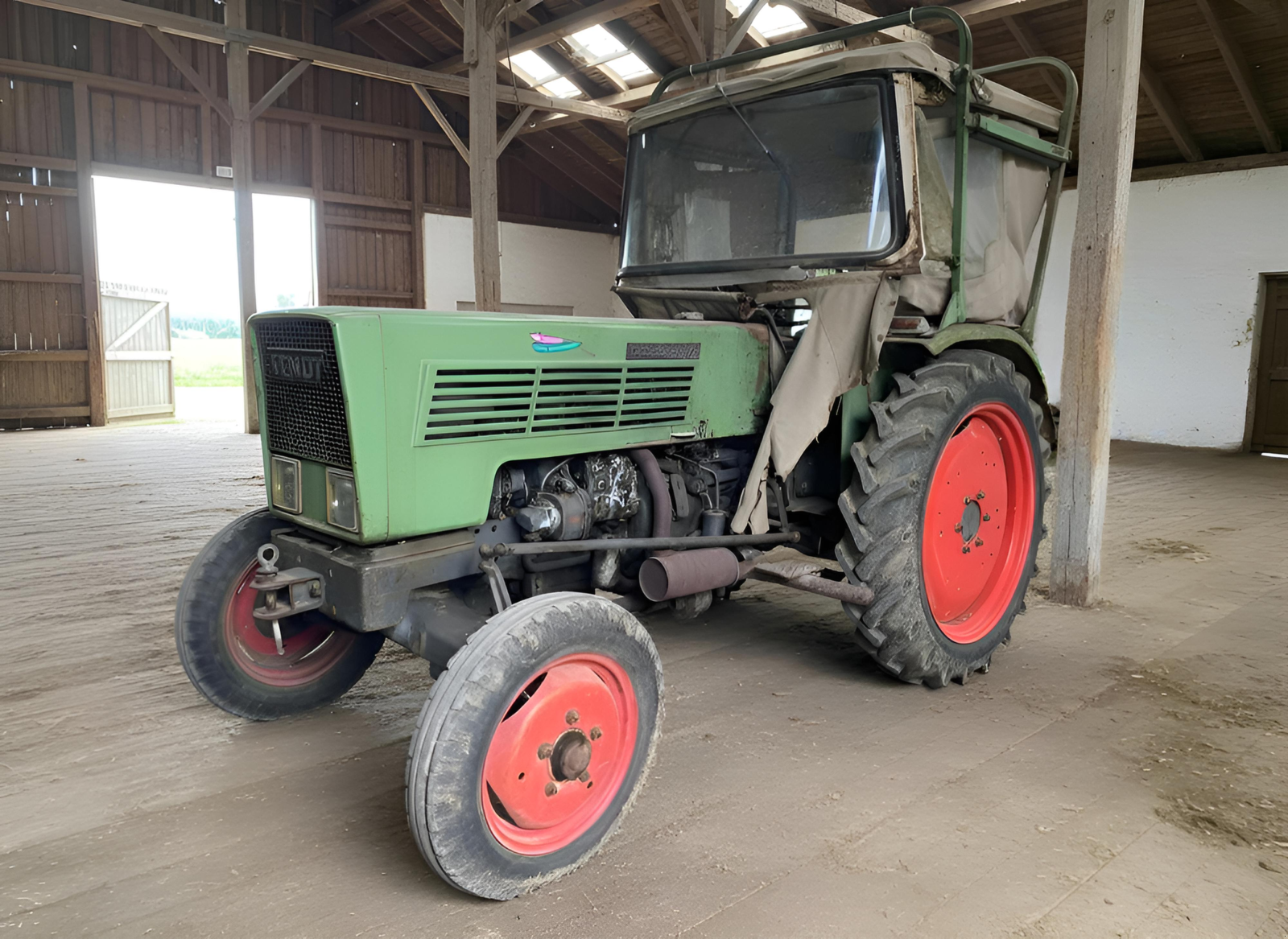 Traktor типа Fendt Farmer 1 E, Gebrauchtmaschine в Hunderdorf (Фотография 1)