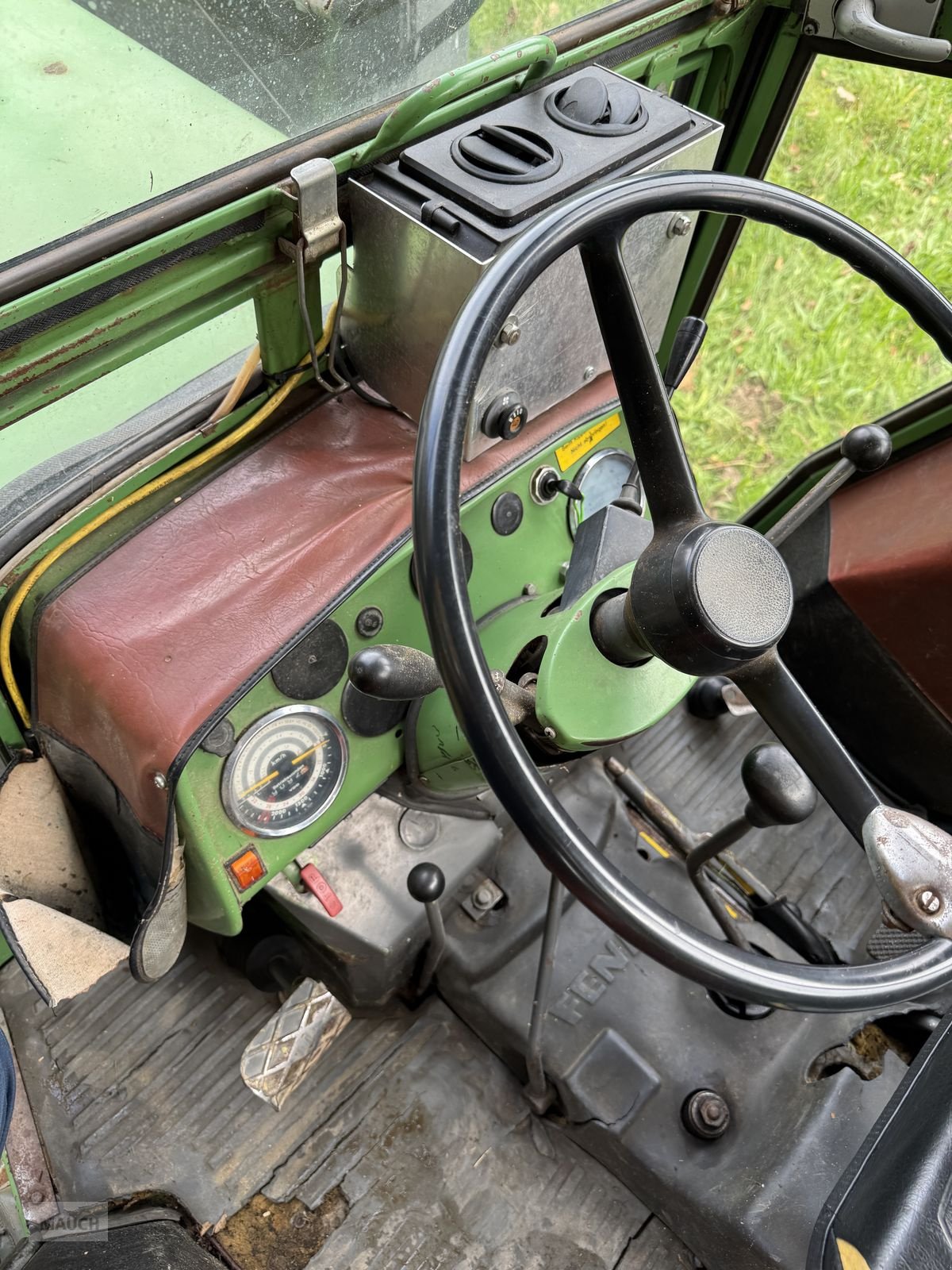 Traktor типа Fendt Farmer 103 LS, Gebrauchtmaschine в Burgkirchen (Фотография 15)