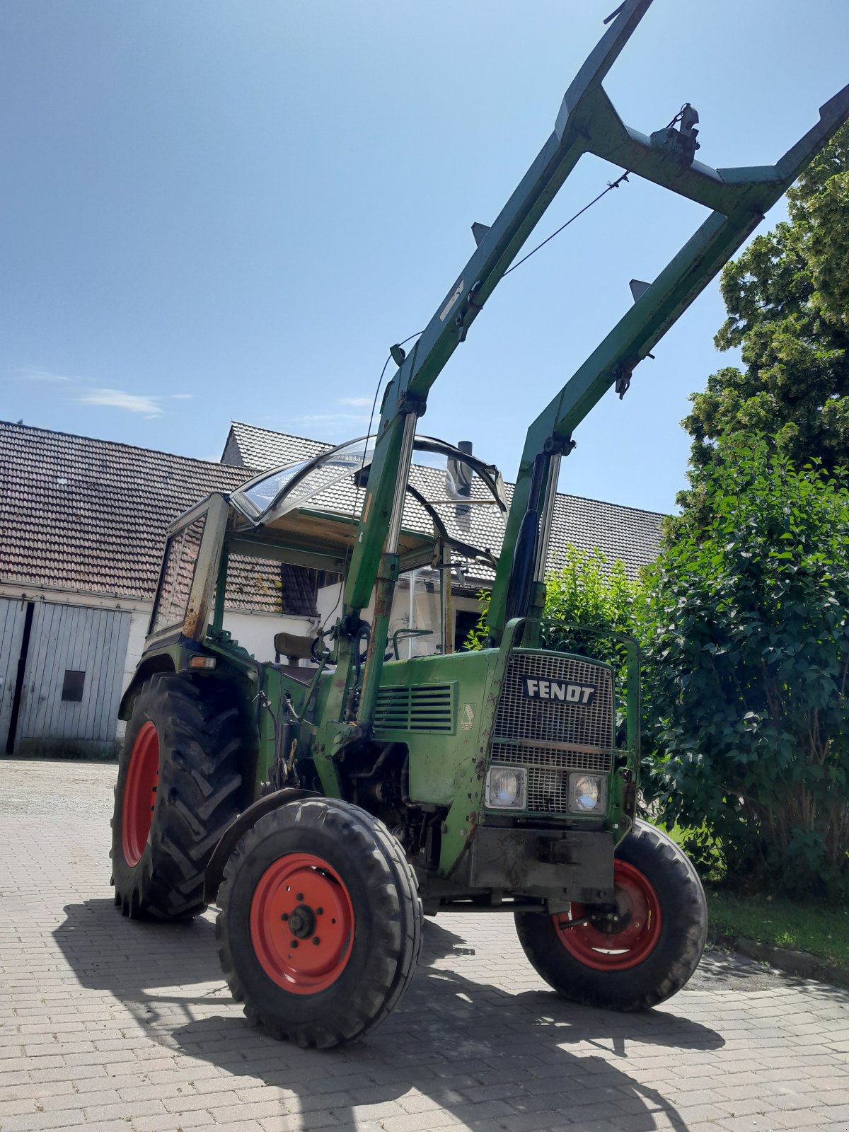Traktor des Typs Fendt Farmer 103, Gebrauchtmaschine in Lauterbach (Bild 1)
