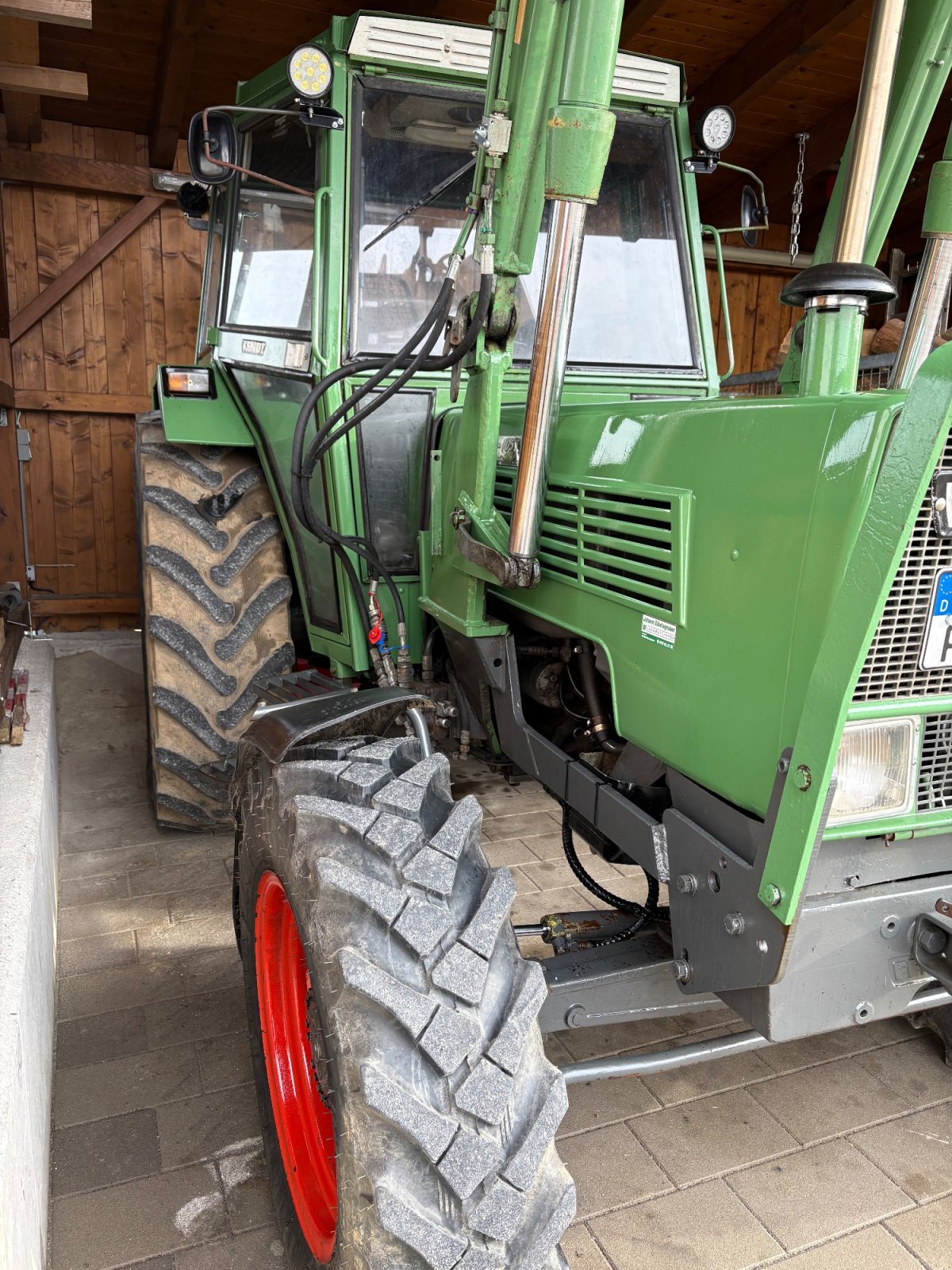 Traktor типа Fendt Farmer 105 LSA, Gebrauchtmaschine в Velden (Фотография 2)