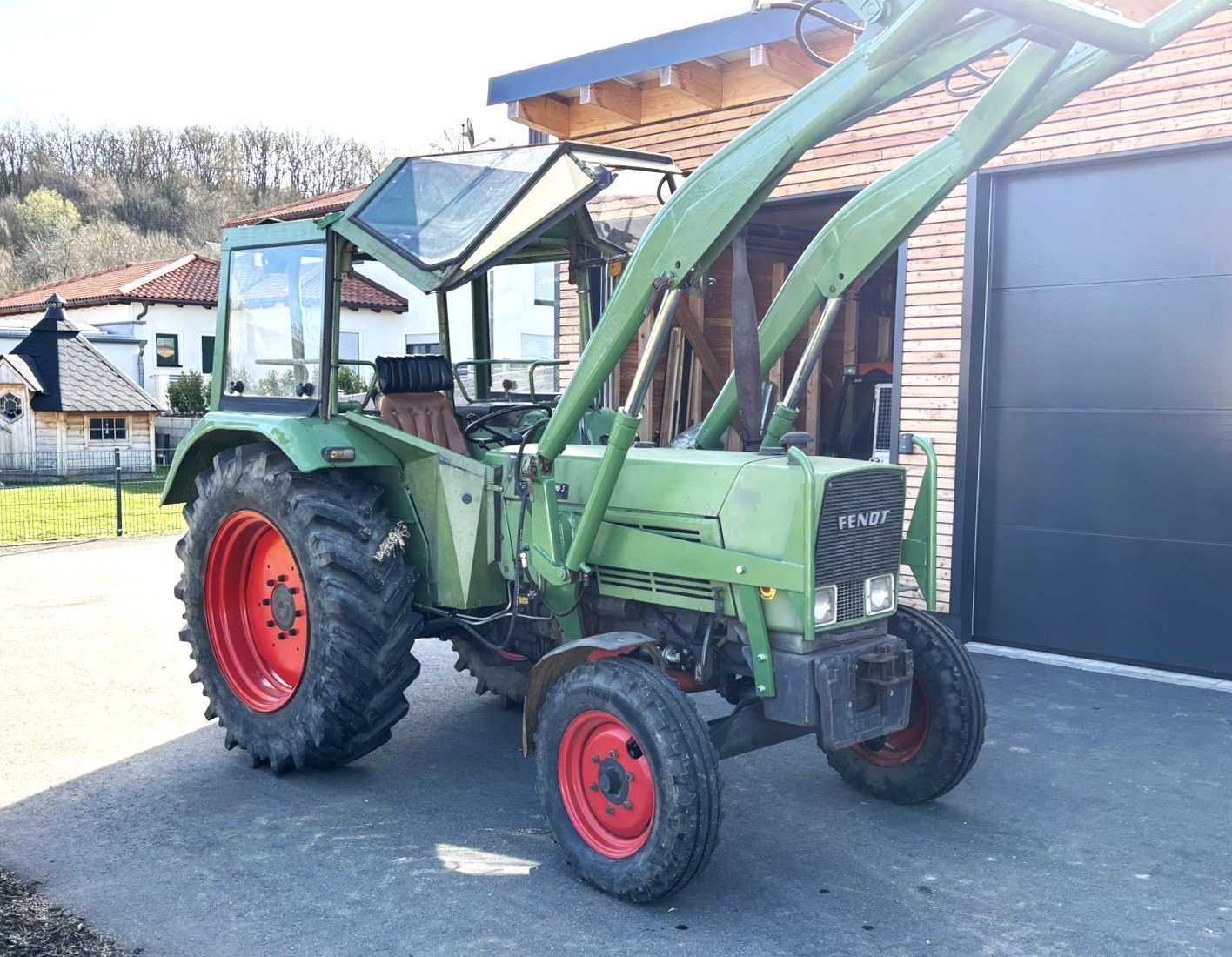 Traktor типа Fendt Farmer 106 S, Gebrauchtmaschine в Deusmauer (Фотография 1)