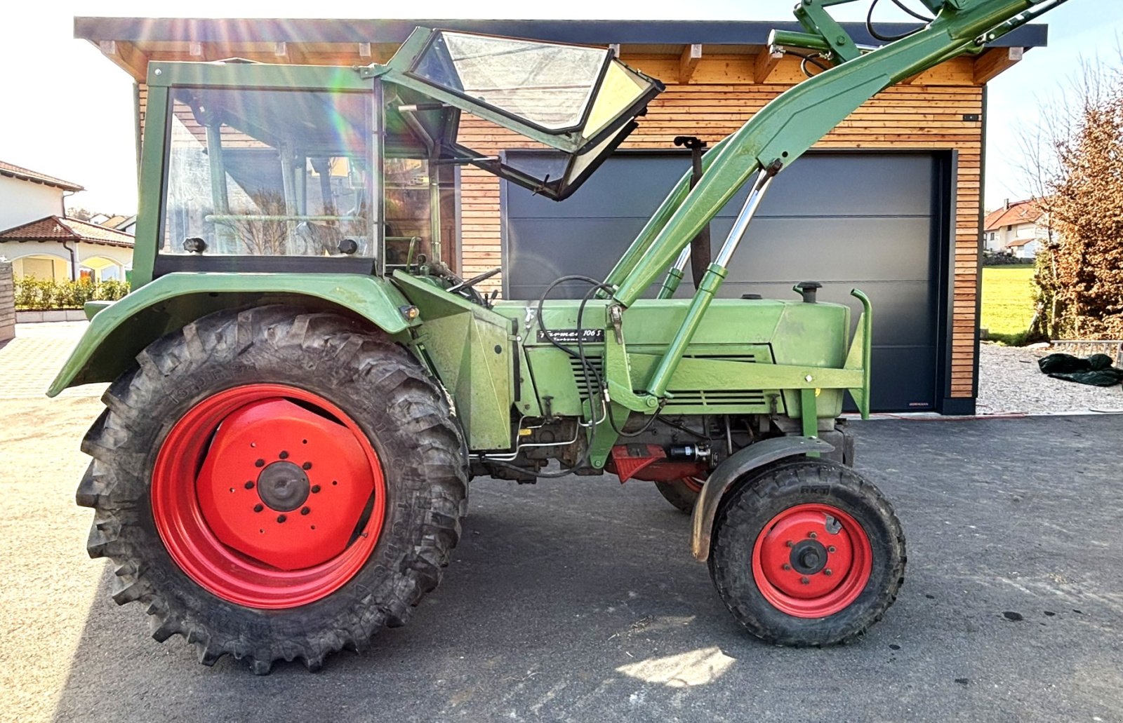 Traktor от тип Fendt Farmer 106 S, Gebrauchtmaschine в Deusmauer (Снимка 3)