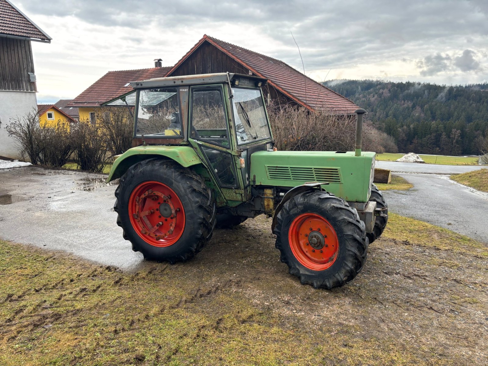 Traktor typu Fendt Farmer 108 SA, Gebrauchtmaschine w Pemfling (Zdjęcie 3)