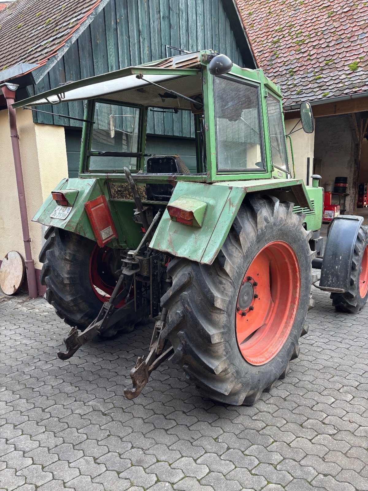 Traktor van het type Fendt Farmer 108, Gebrauchtmaschine in Hagenbüchach (Foto 4)