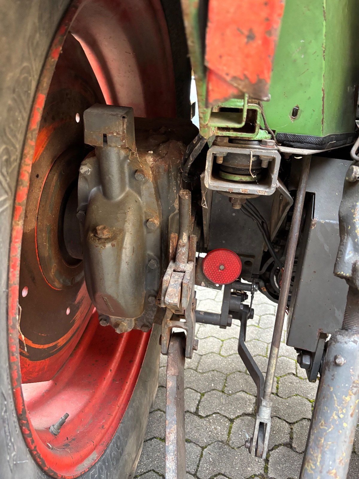 Traktor van het type Fendt Farmer 108, Gebrauchtmaschine in Hagenbüchach (Foto 11)