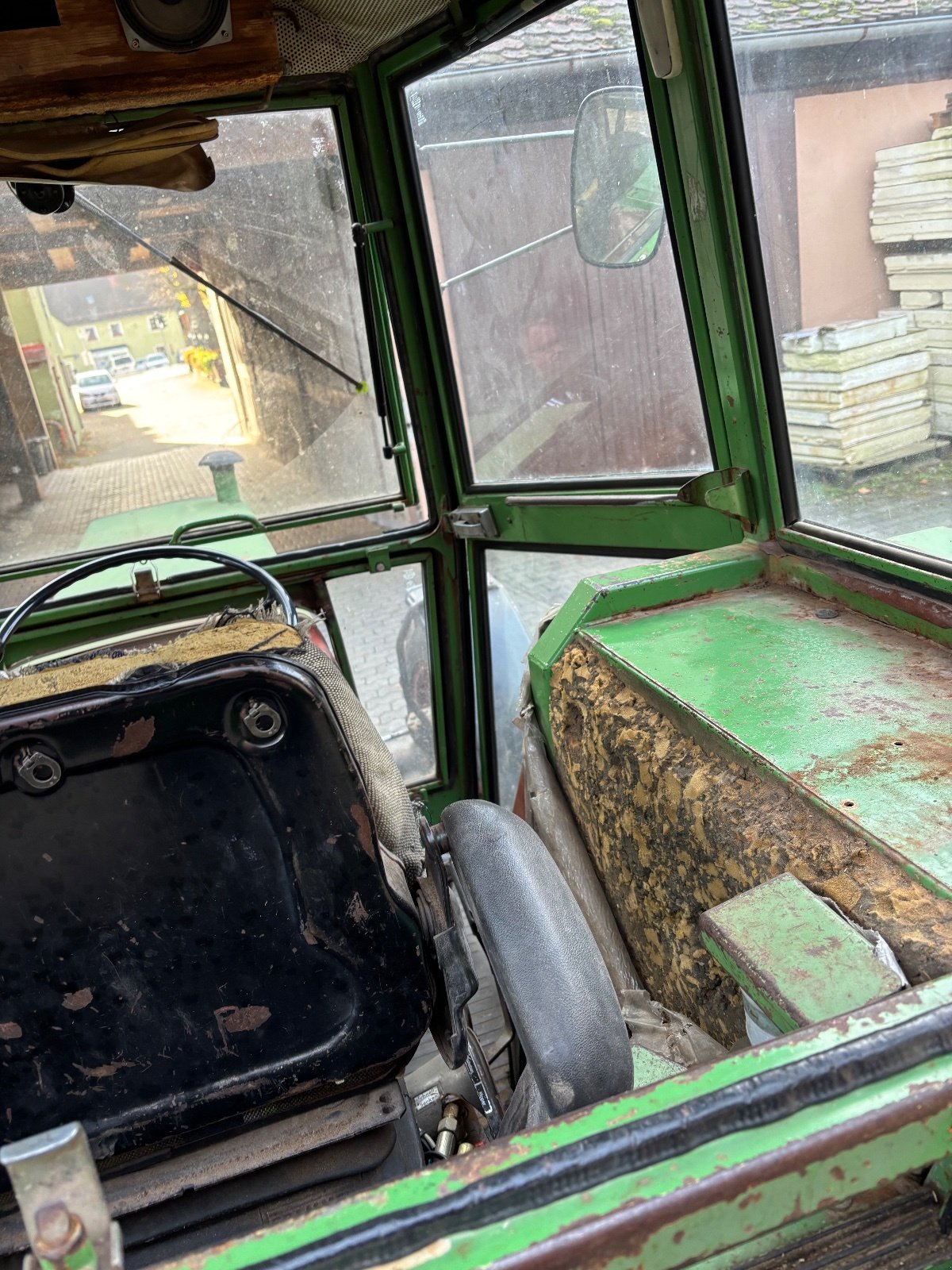 Traktor van het type Fendt Farmer 108, Gebrauchtmaschine in Hagenbüchach (Foto 13)