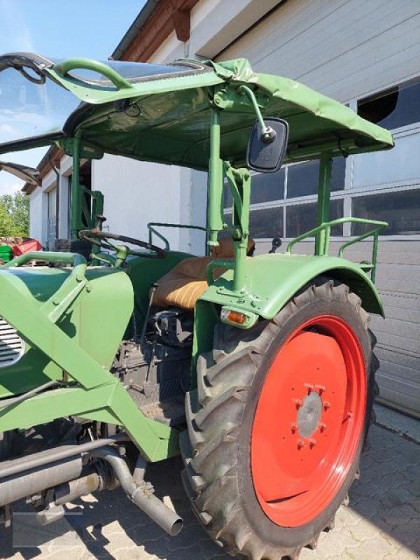 Traktor des Typs Fendt Farmer 2, Gebrauchtmaschine in Kleinlangheim - Atzhausen (Bild 6)