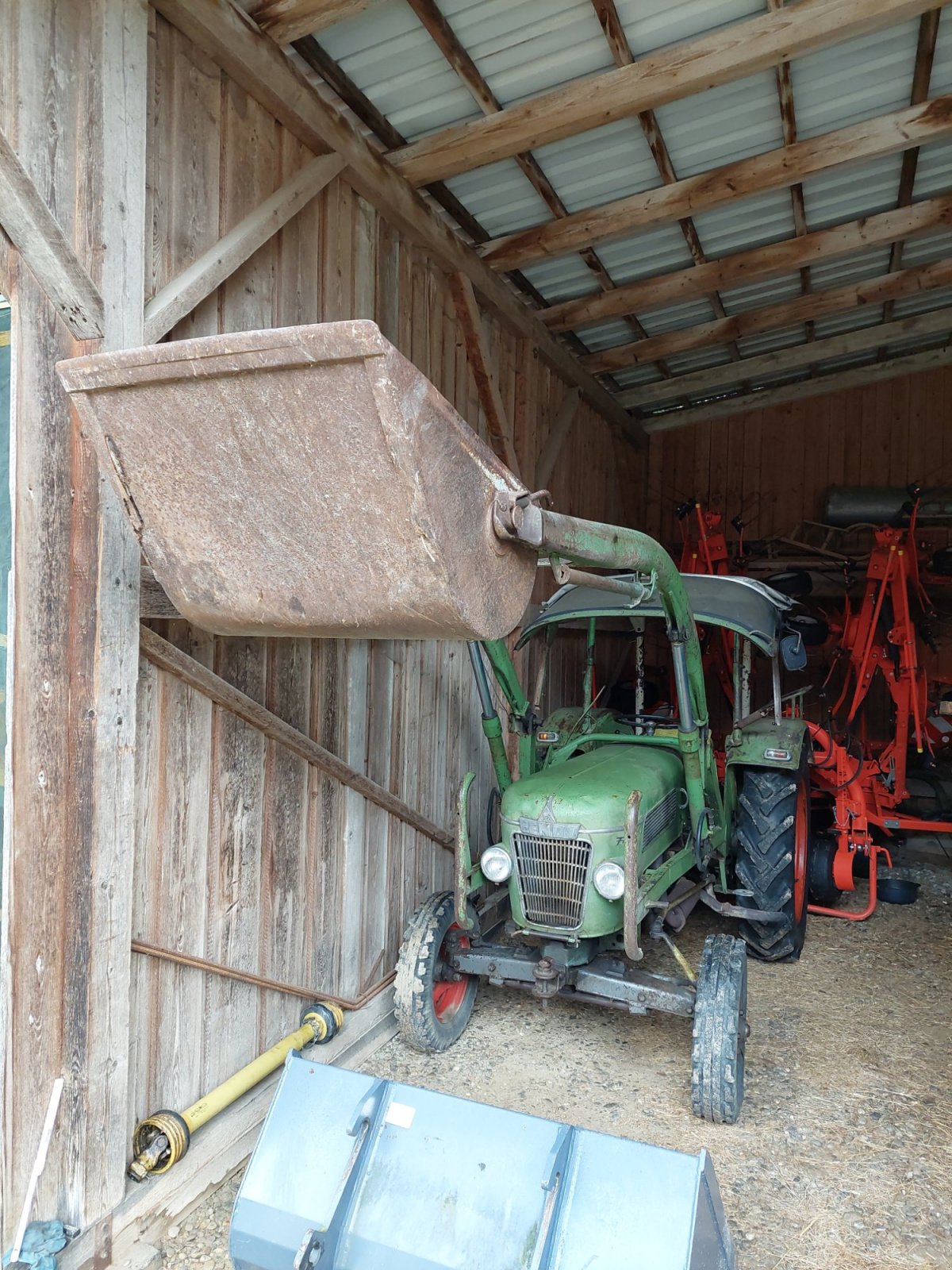 Traktor типа Fendt Farmer 2, Gebrauchtmaschine в Neusäß (Фотография 2)