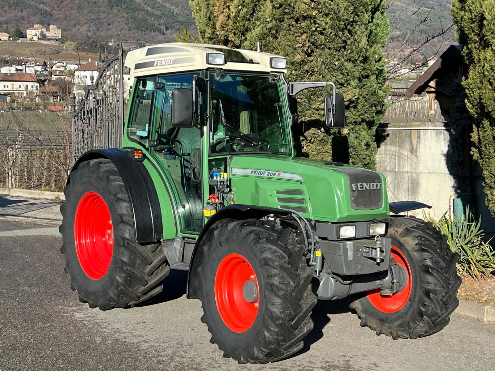 Traktor typu Fendt Farmer 209 S, Gebrauchtmaschine v Eppan (BZ) (Obrázek 1)