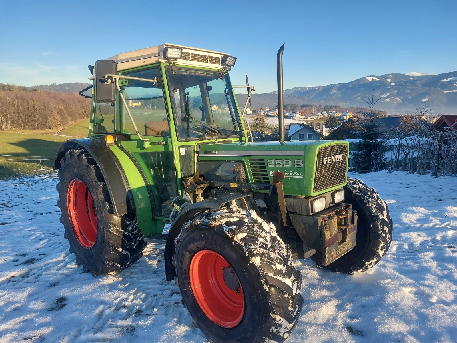 Traktor des Typs Fendt Farmer 250 S, Gebrauchtmaschine in St. Marein - Feistritz (Bild 1)