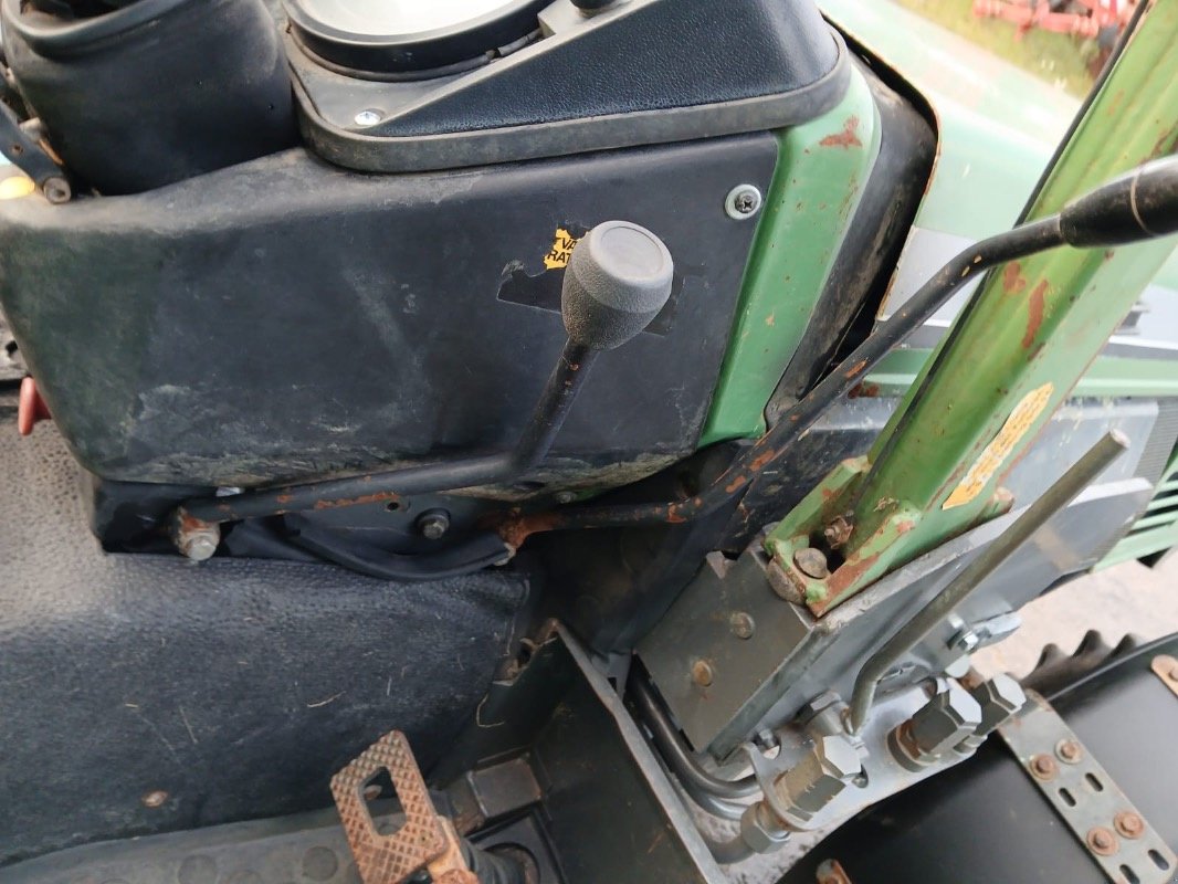 Traktor del tipo Fendt Farmer 250V Allrad, Gebrauchtmaschine In Liebenwalde (Immagine 10)