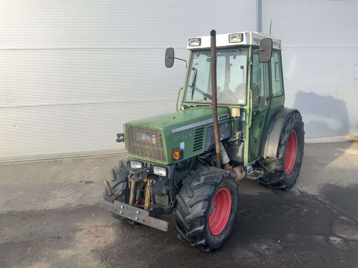 Traktor des Typs Fendt Farmer 260 VA breit, Gebrauchtmaschine in Bad Gleichenberg (Bild 2)
